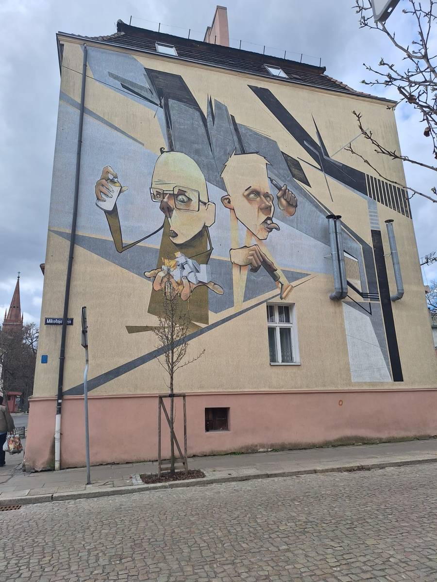 Mural poświęcony Marianowi Rejewskiemu